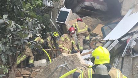 قتلى وجرحى ودمار واسع إثر رشقات صاروخية إيرانية استهدفت حيفا وتل أبيب